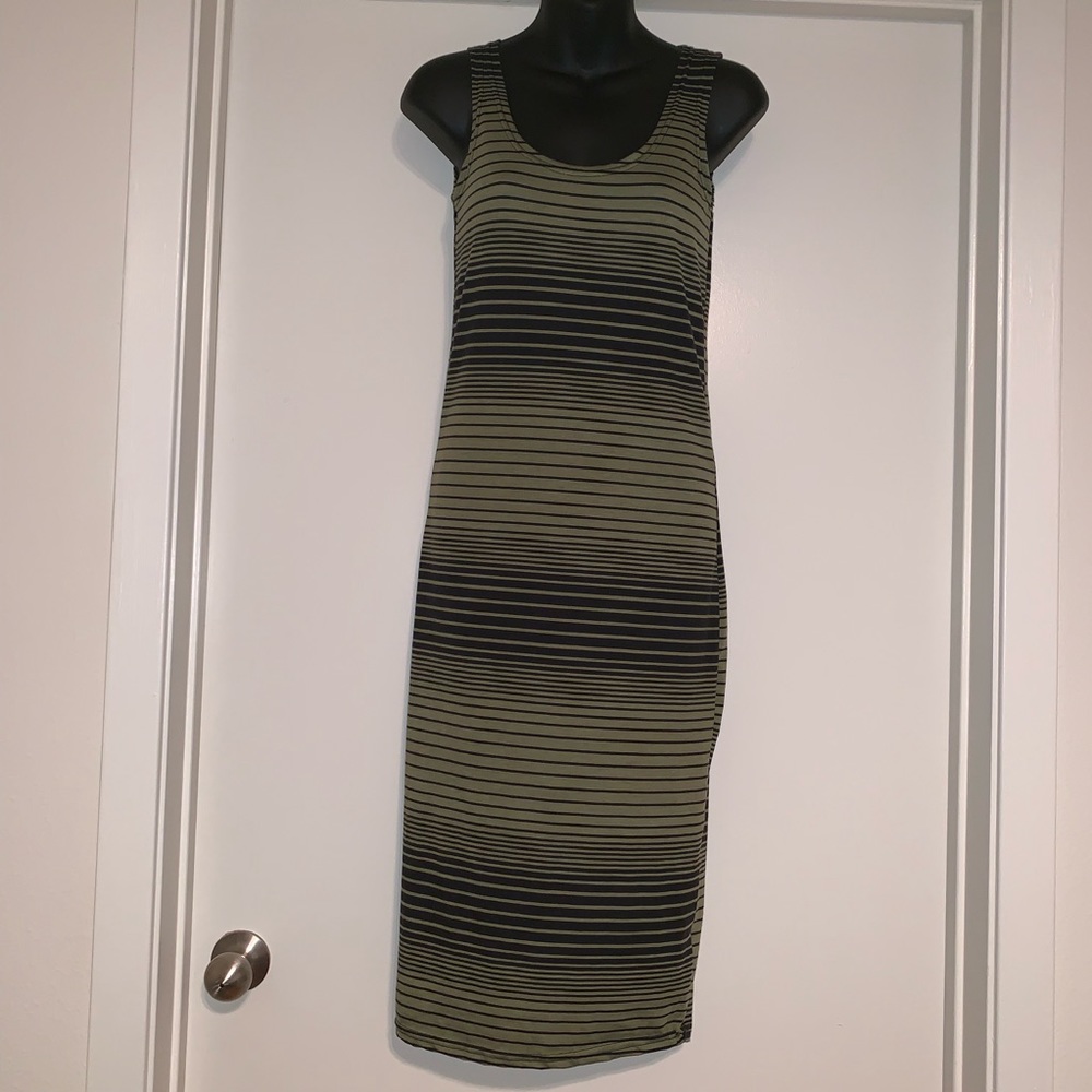 🦋3/$20🦋 Green Striped Midi Tank Dress